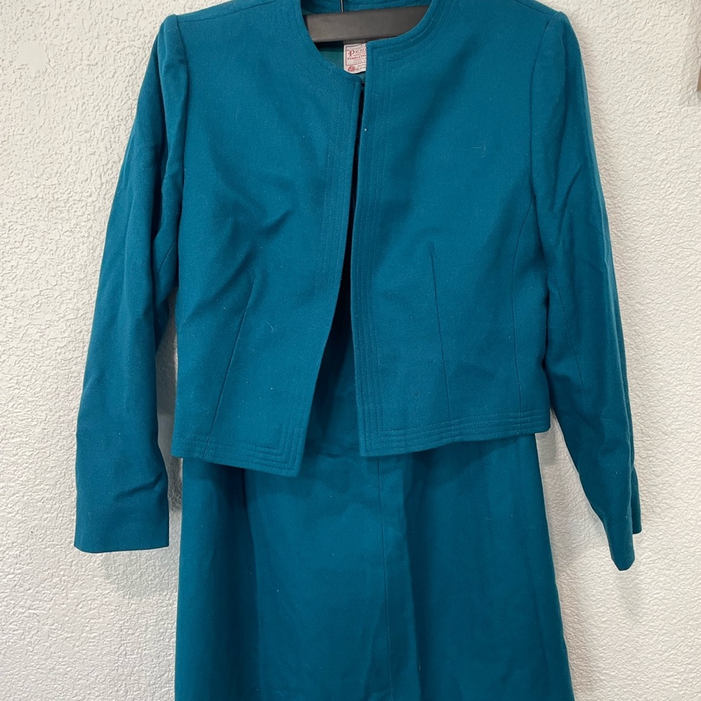 Pendleton vintage petite Teal suit 100% wool